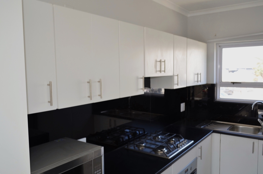 To Let 2 Bedroom Property for Rent in Strand South Western Cape